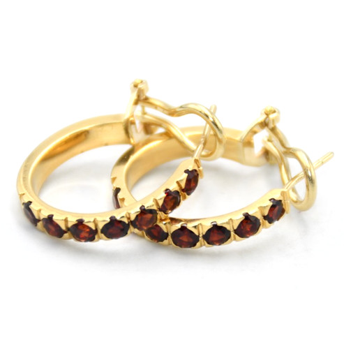 Orecchini cerchio con - a,