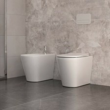 coppia sanitari da terra