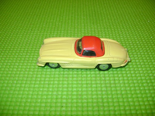 Corgi toys 304 mercedes - corgi,