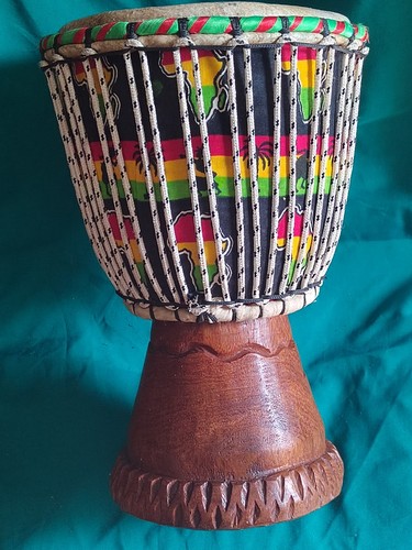 Tamburo djembe africano - africano, mano