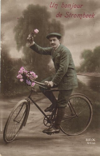 Uomo con bicicletta - un,