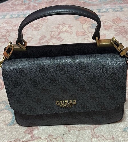 Guess leather purse - ,