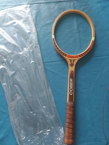 Vecchia racchetta tennis - vecchia,