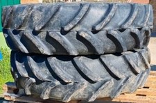2 Pneumatici Gomme Strette  Cerchi  New Holland 4050 e Trattori simili