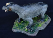 Struthiocephalus (Moschops) 1:10 Diorama Shane Foulkes scena permiana dinosauro