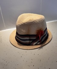 Cappello Trilby estivo in