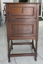 49g  Una radio vintage degli