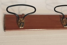 Appendiabito da muro in legno