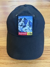 Cappello Supreme x The North
