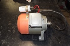 MOTORE TRIFASE. 750W MODIFICATO A 220V CON CONDENSATOR FR PER MACCHINA DA CUCIRE