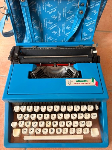 Macchina scrivere olivetti - da,
