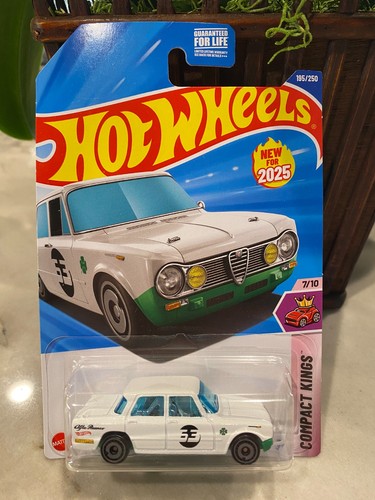2025 hot wheels 195 - hot, compact