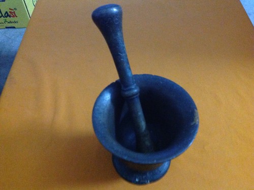 Vecchio mortaio bronzo con - mortaio, in