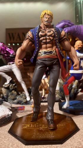 One piece resin statue - statue, bellamy