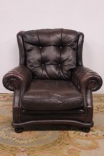 SPLENDIDA POLTRONA BERGERE CHESTERFIELD CHESTER PELLE MARRONE ORIGINALE INGLESE 