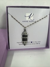 Collana Anne Koplik fatta a