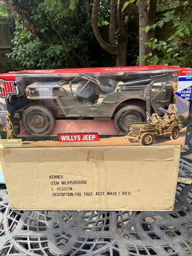 Willys jeep ww2 - gi, joe