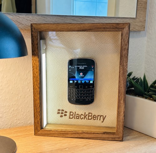 Blackberry bold 9900 time - bold,