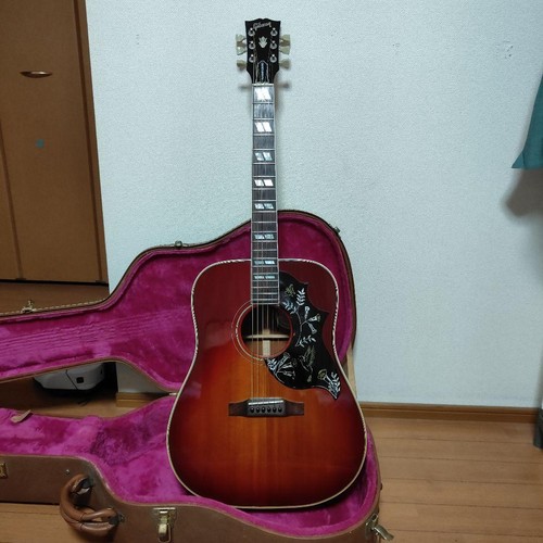Gibson hummingbird cherry - gibson,