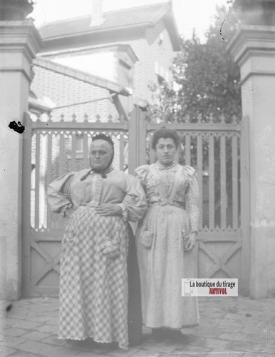 Coppia donne costume - coppia,