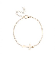 Bracciale elegante con croce