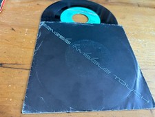 7"  ITALY 1986 Genesis – Invisible Touch