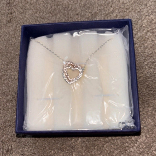 Collana con ciondolo - , in
