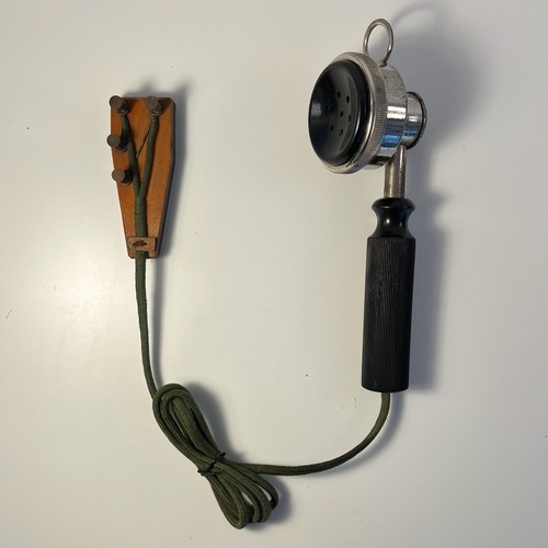Antico telefono vintage