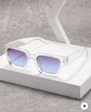 Occhiali da Sole Unisex Estivi Moda Squadrati Vari Colori e Stili