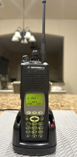 Motorola uhf 380 470mhz - motorola,