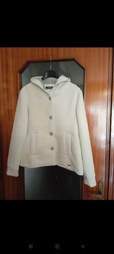 Giacca bianca con cappuccio