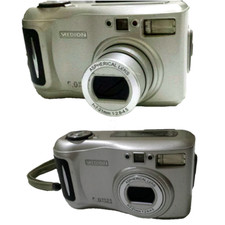 Fotocamera Digitale Medion MD 41253 5.0 Mega Pixel Zoom ottico 3x Display Lcd