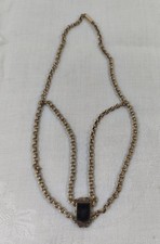 Collana con ciondolo e gemma -