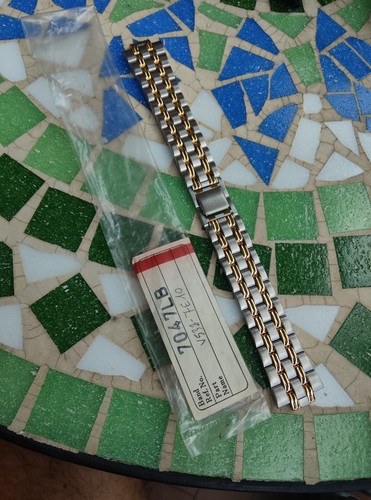Vintage band strap watch - vintage,