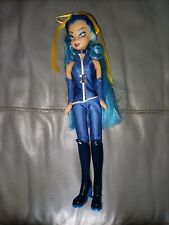 Bambola strega Icy delle Trix (Winx Club) 2005