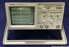 Digital Real-Time Oscilloscope  TEKTRONIX TDS 360  Oscilloscopio digitale 2 ca