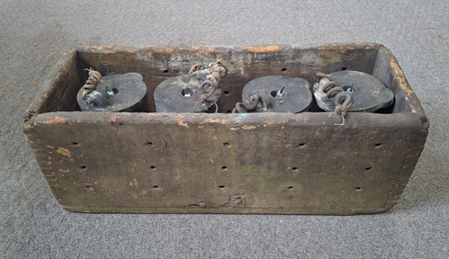 Antico contenitore legno a - antico,