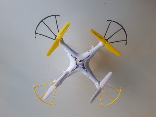 Drone con foto videocamera - con, e