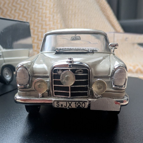 Vitesse mercedes 220se - 1:43,