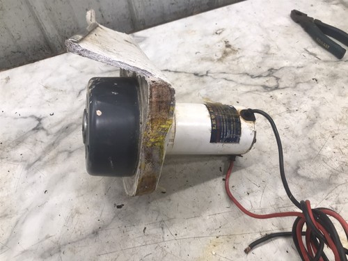 Maxum 2500 scr barca - 2500, lewmar