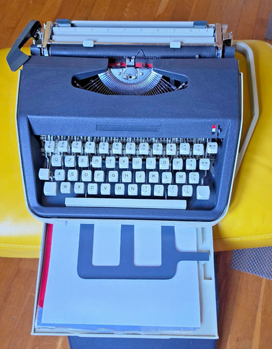 Macchina scrivere antares - da,