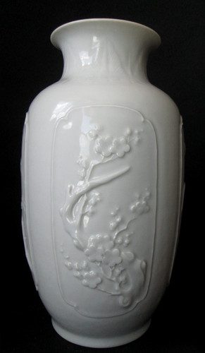 Antique signed dehua blanc - antique,