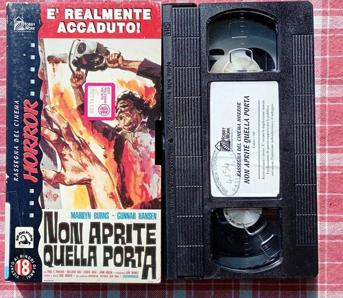 Non aprite quella - , porta