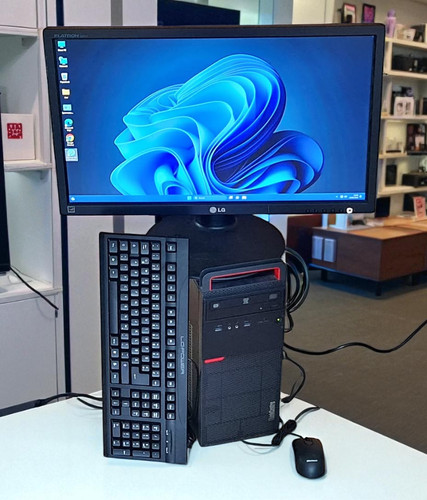 Computer desktop windows - pc,
