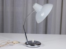 Bellissima lampada grigia da