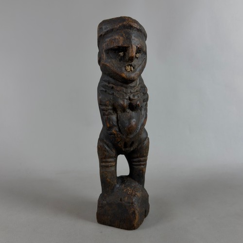 Antica scultura brutalista - antica,