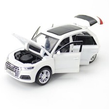 Modellino auto 1/32 Audi Q5