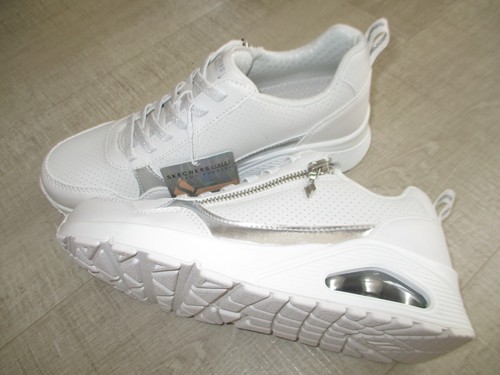 Nuove scarpe ginnastica con - scarpe, da