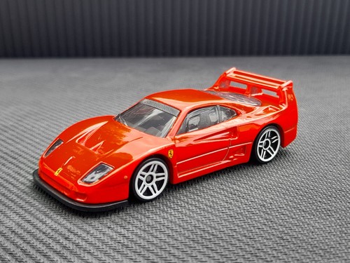 Hot wheels ferrari - hot, f40