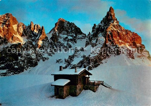 Rotolo dolomiti passo - dolomiti, baita